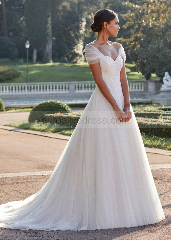 Strapless Ivory Lace Tulle Wedding Dress With Detchable Cape